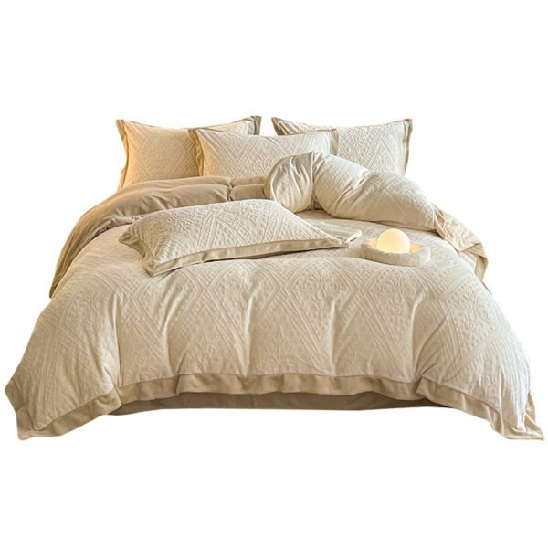 Autumn and Winter Light Luxury Thickened Carved Milk Velvet Four Piece Bedding Set Bed Sheet Duvet Cover Bed Sheet Soft - Image 5