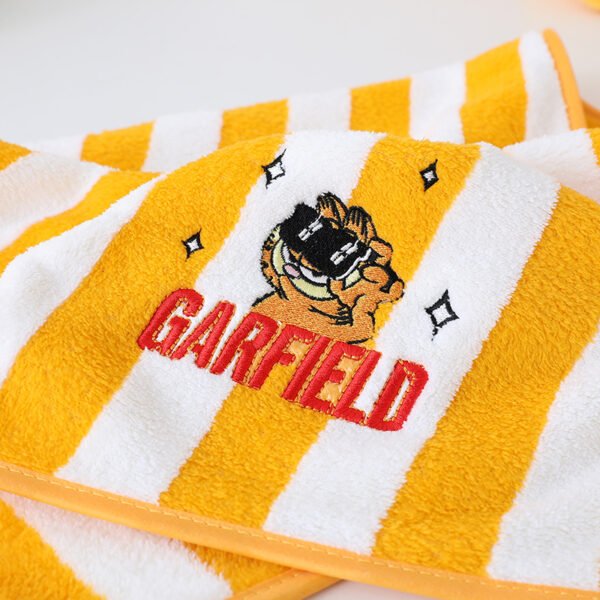 Garfield cartoon coral fleece towel embroidered absorbent face towel shower towel for home use - Image 4